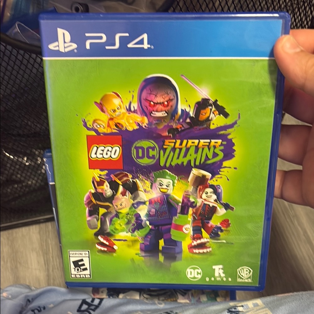 LEGO DC Super-Villains PS4 Game - Green and Blue Case